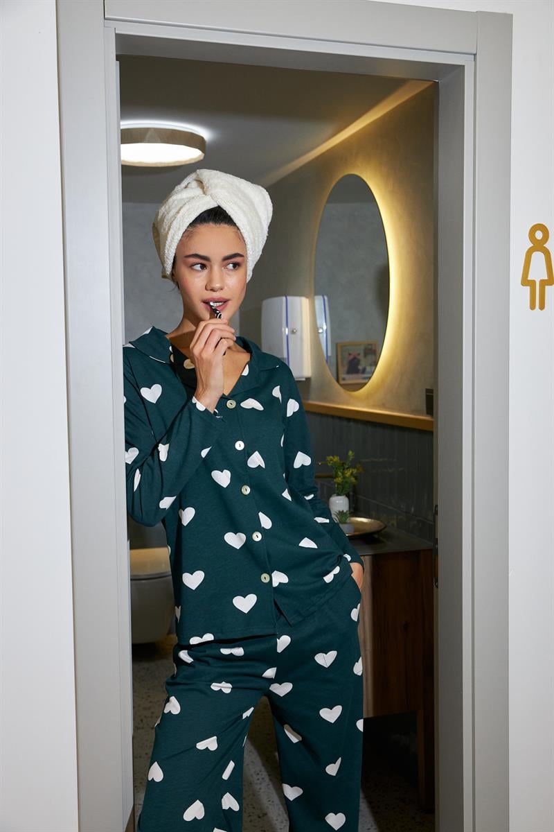 Akbeniz Women's Emerald Green Heart Patterned Buttoned Cotton Pajama Set